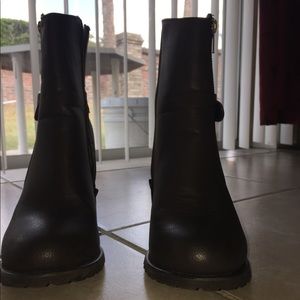 Ankle boots